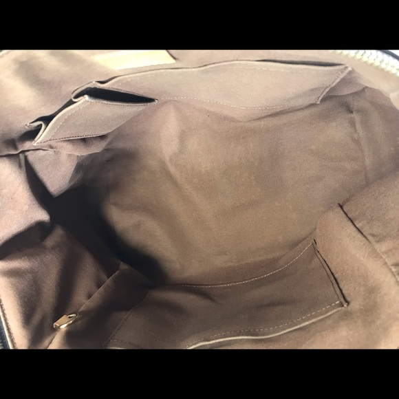 LOUIS VUITTON PURSE & WALLET - Picture 5 of 15